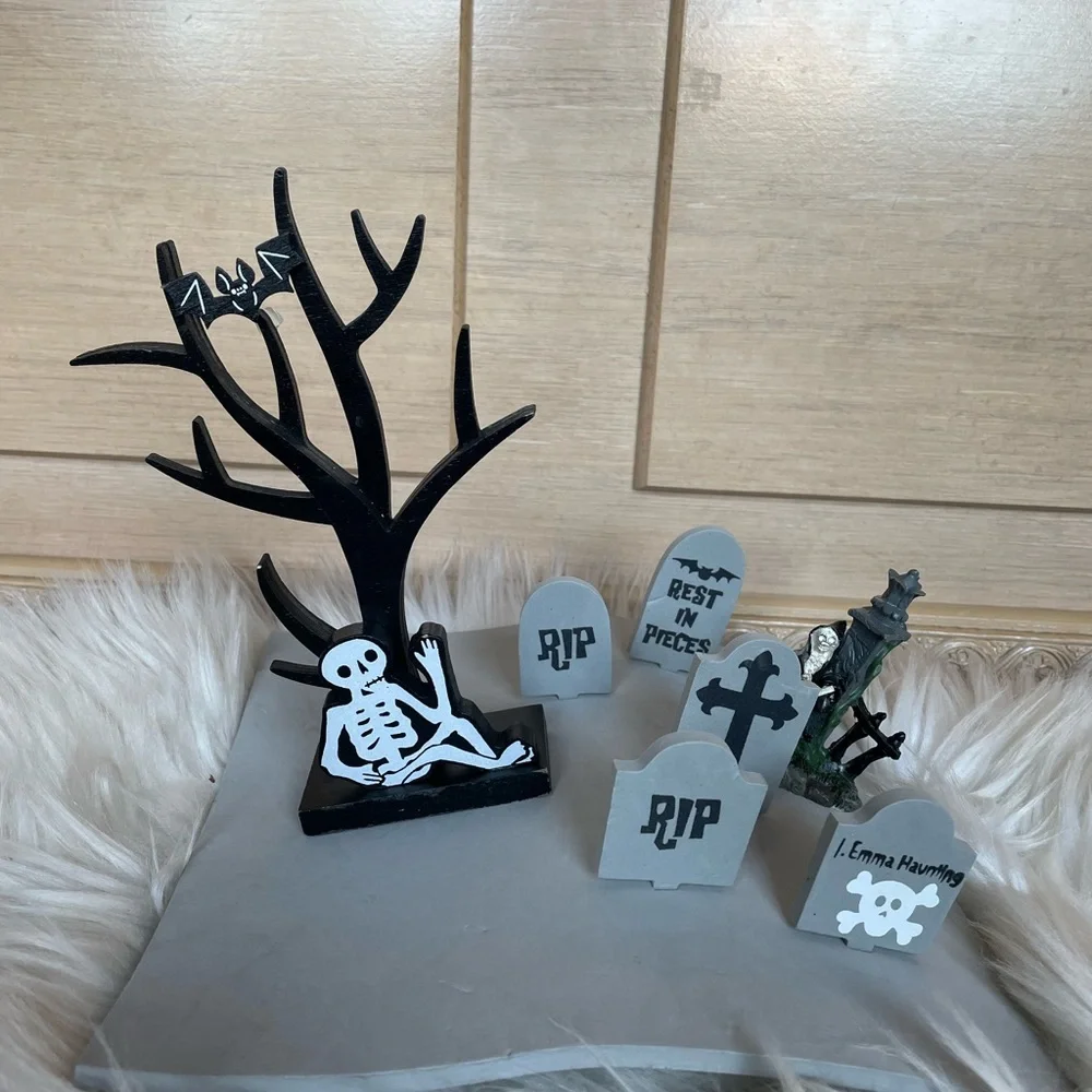 Target Halloween Hyde & Eek Boutique Mini Black tree with skeleton